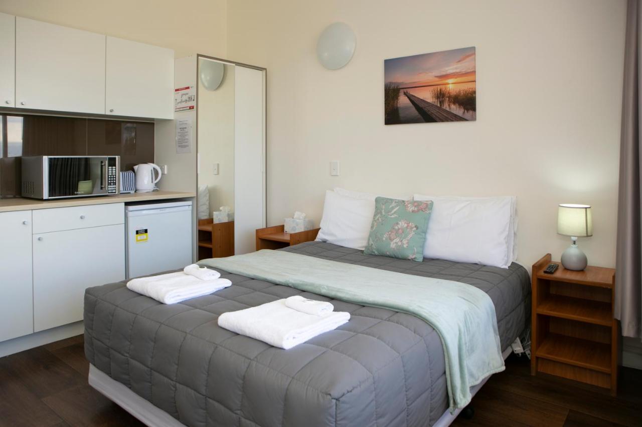 Rivers Apartments Motel Sale Gippsland Экстерьер фото
